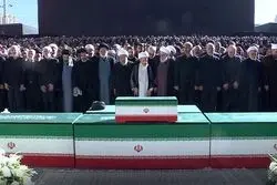 ببینید| ویدیویی از اقامه نماز بر پیکر مطهر رهبر شهید و خانواده ایشان