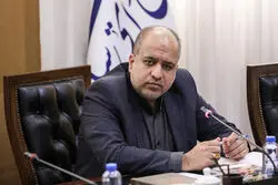 خضریان: نرخ ارز قابل کنترل است/ همتی باید پاسخگو باشد