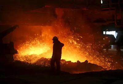 رکورد ۱۵ میلیون‌تنی فولاد در6 ماهه پرچالش 