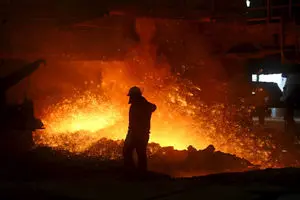 وقتی الگوی مصرف، صنعت را از نفس می‌اندازد