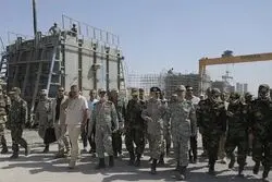 فرمانده کل ارتش: احداث دیوار مرزی، اقدامی اساسی برای حل برخی مشکلات مرزی با افغانستان محسوب می‌شود