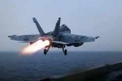 اعزام 2 ناو هواپیمابر آمریکایی؛ حمله موشکی انصارالله به ناو ترومن در دریا سرخ