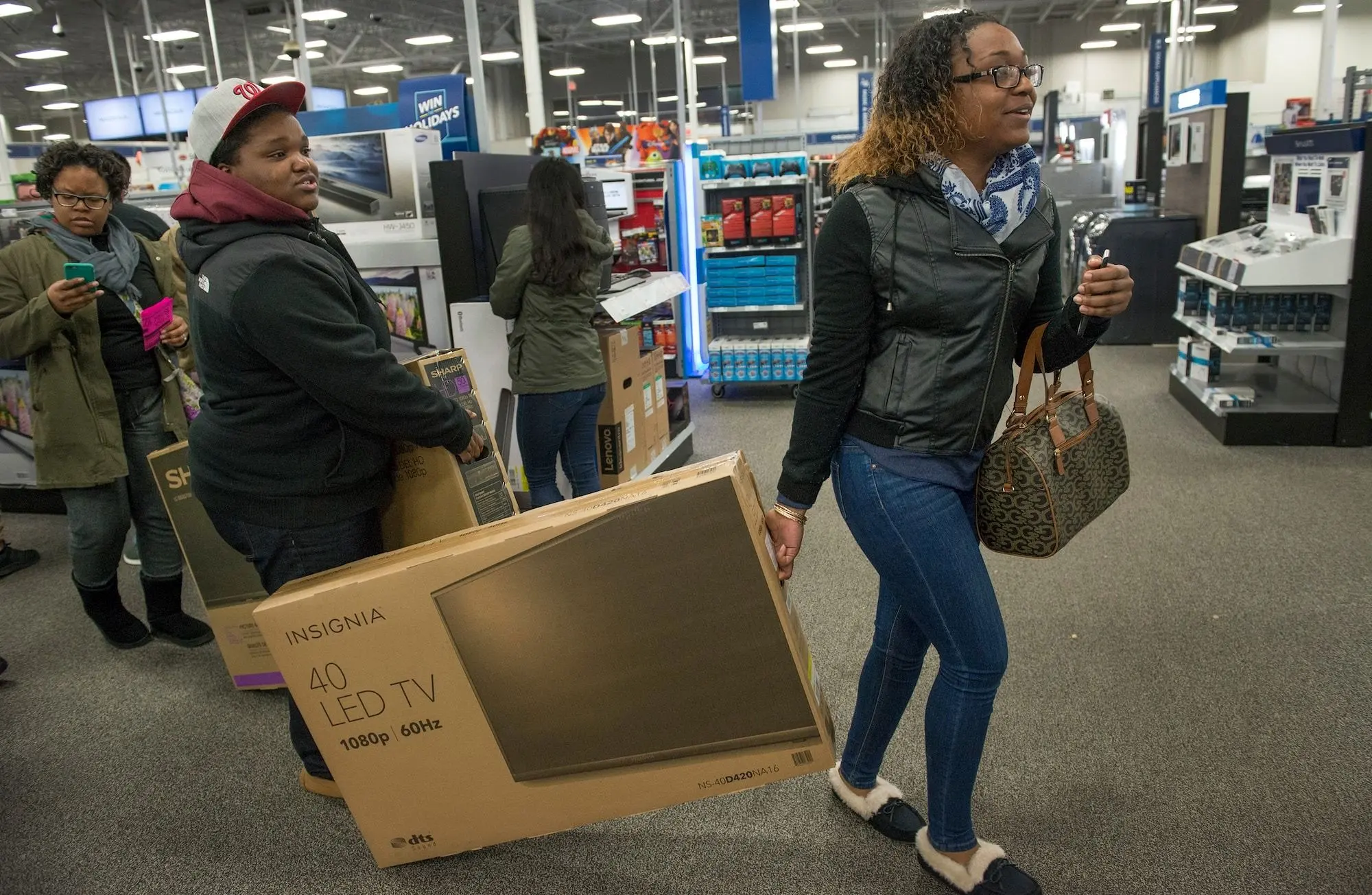 تورم آمریکا و رشد هزینه‌های مصرف‌کنندگان؛ فدرال رزرو آماده کاهش نرخ بهره