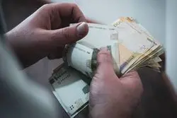 خبر مهم برای کارمندان/ حقوق کارکنان در نیم‌سال دوم افزایش می‌یابد؟