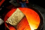 سقوط طلا از قله قیمتی 2 هفته اخیر