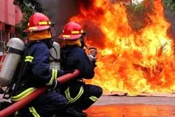  آتش‌سوزی مهیب در کارگاه پردیس + تصویر