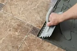 صادرات داغ، ساخت‌وساز سرد؛ دوگانه صنعت کاشی