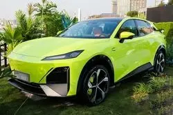 این خودروی جذاب کاندیدای حضور در بازار ایران شد / بازار خودرو شمارش معکوس را آغاز کرد