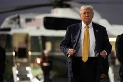 تبریک ترامپ به خلبانها: توان هسته‌ای ایران را طی چند ثانیه نابود کردید