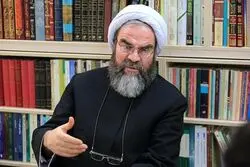 یک استاد حوزه علمیه: نباید حجاب را مسأله اول کشور کنیم/ چرا امام جمعه از بین این همه خطاها و خلاف‌هایی که صورت می‌گیرد، فقط این مسأله را مطرح می‌کند؟/ باید تریبون‌ها از دست این‌گونه افراد گرفته شود