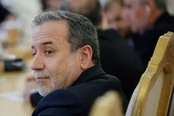 سریال واکنش‌ها پس از دور چهارم مذاکرات/ تکذیب اهدای فرش نفیس به ویتکاف