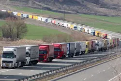  تأثیر تغییرات نرخ ارز بر درآمدهای دولت/ صادرکنندگان با فیش جدید روبه‌رو شدند