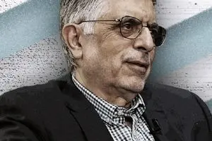 47 سال است در تصمیم‌گیری‌ها سردرگم هستیم