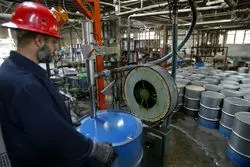 طلای سیاه در مسیر نزول؛ بازار در انتظار نبرد تجاری فراآتلانتیک