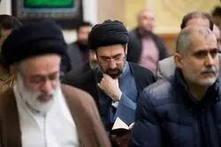 تصویر کمتر دیده‌شده از آیت‌الله سیدمجتبی خامنه‌ای در یک مراسم مذهبی