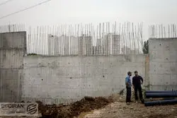 دولت در این منطقه زمین می‌دهد