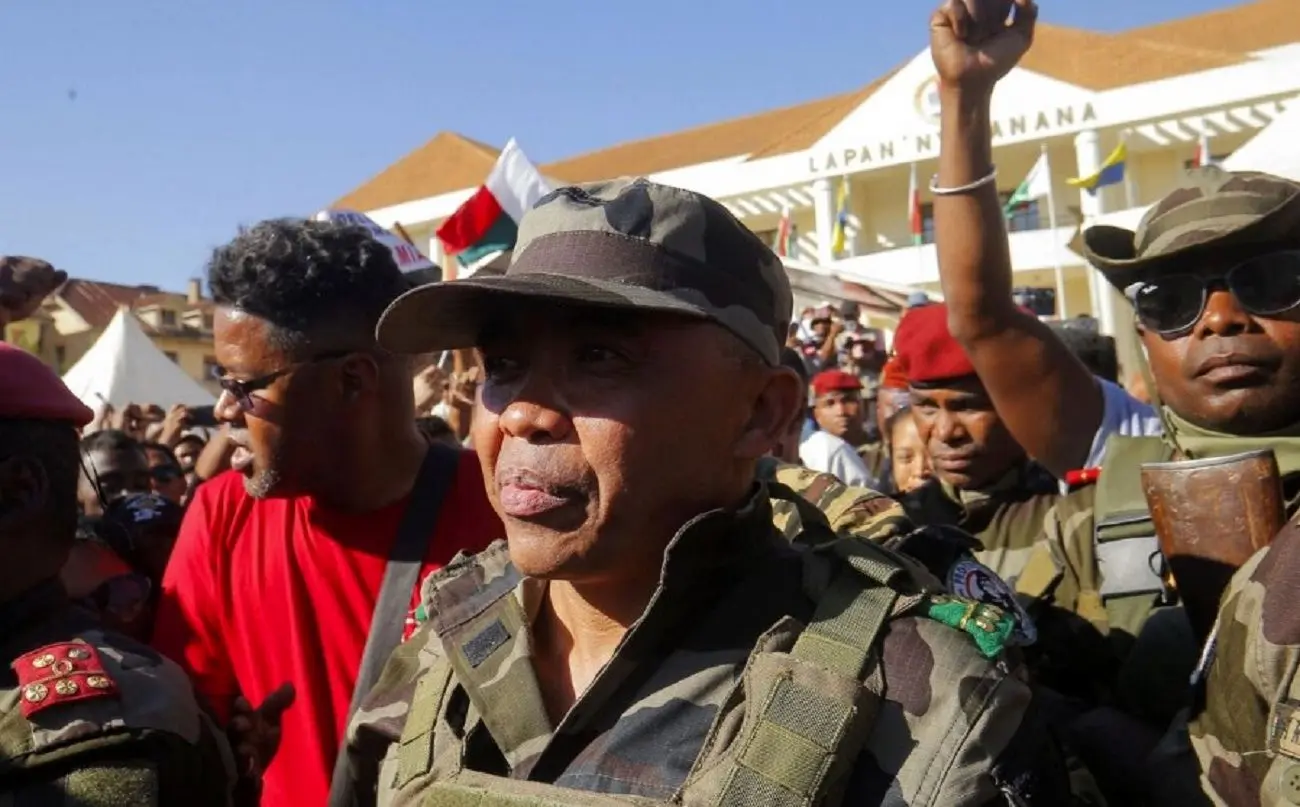 کنترل قدرت در ماداگاسکار به دست نظامیان افتاد/ انتصاب نخست وزیر موقت