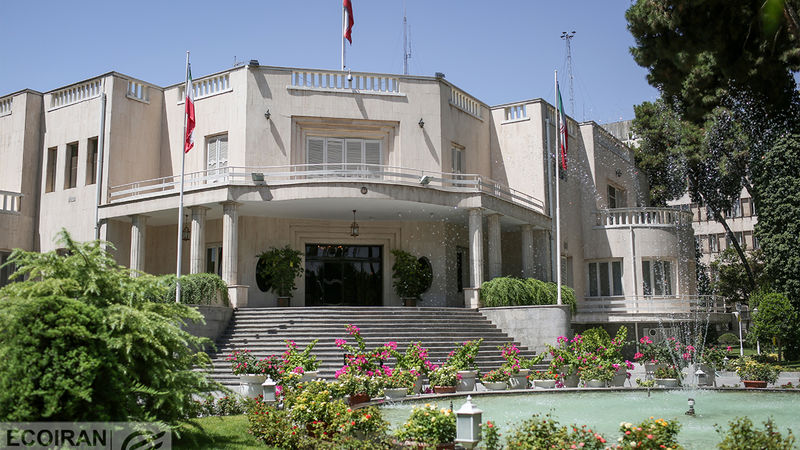 دولت در ایران کوچک است یا کوچک‌نما؟