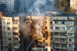 شدیدترین حمله هوایی شبانه به کی‌یف از زمان آغاز جنگ؛ ساختمان نخست‌وزیری آتش گرفت