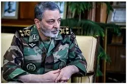 فرمانده کل ارتش: به هیچ کشوری خارج از مرزهای ایران وابسته نیستیم 