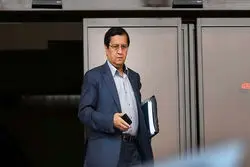 ۳ پیام بازارساز برای دلار 