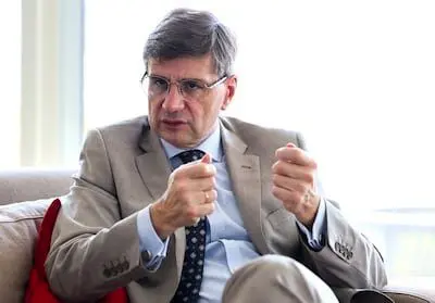 پاریس برای حفظ آتش‌بس میان ایران و اسرائیل تلاش می‌کند