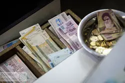 ارزیابی عملکرد دولت در بازار اولیه؛ خالص جذب پول همچنان منفی