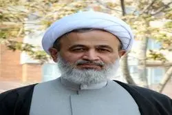 پناهیان: نباید میان سخنان رهبر انقلاب و مسئولان فاصله باشد/ مسئولان نباید با زبان دیپلماسی منفعلانه سخن بگویند/ با اقتدار صحبت کنید تا دشمن بترسد