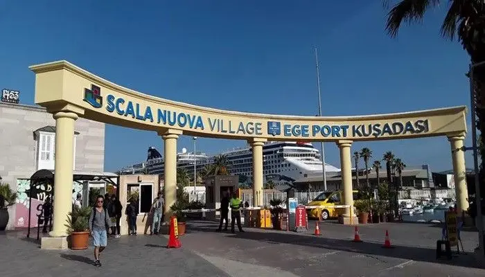 اسکالا نوا کوش آداسی؛ مرکز خریدی که باید به آن سر بزنید