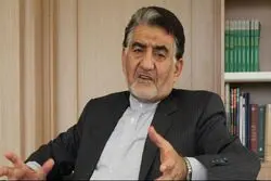 آل‌اسحاق: ایران می‌تواند تا ۱۰ درصد عوارض عبور از تنگه هرمز دریافت کند/ مصر بابت کانال سوئز عوارض دریافت می‌کند/ درآمد سالانه از تنگه هرمز می‌تواند ۷۰، ۸۰ میلیارد دلار باشد