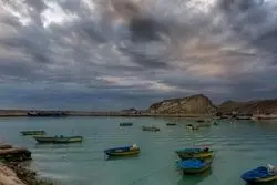 تعطیلی بنادر غرب هرمزگان به دنبال شرایط نامساعد جوی