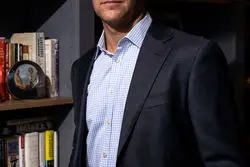 پیتر تِیل؛ کارآفرینِ متحدِ ترامپ به اردوگاه دشمن پیوست