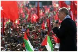 بازی هم‌زمان در دو زمین جنگ؛ چاقوی سلطان برش ندارد؟