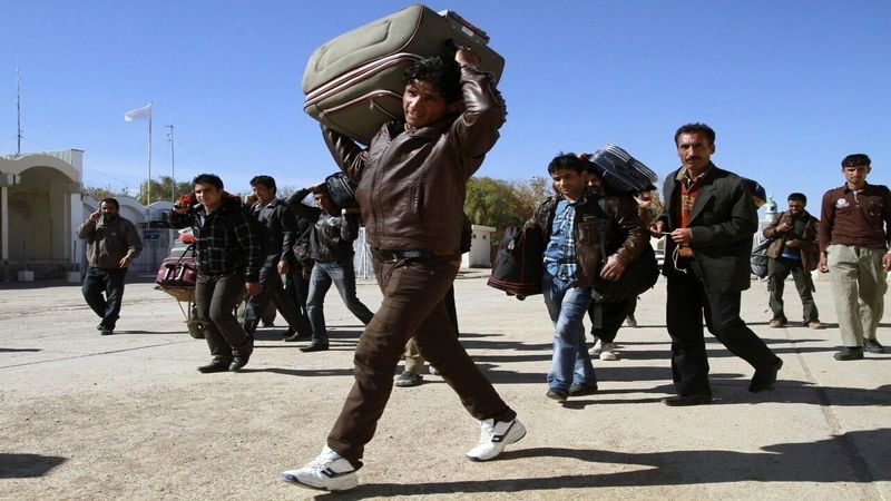 اخراج کارگران افغان؛ هزینه‌های پنهان برای قطعه‌سازان خودرو