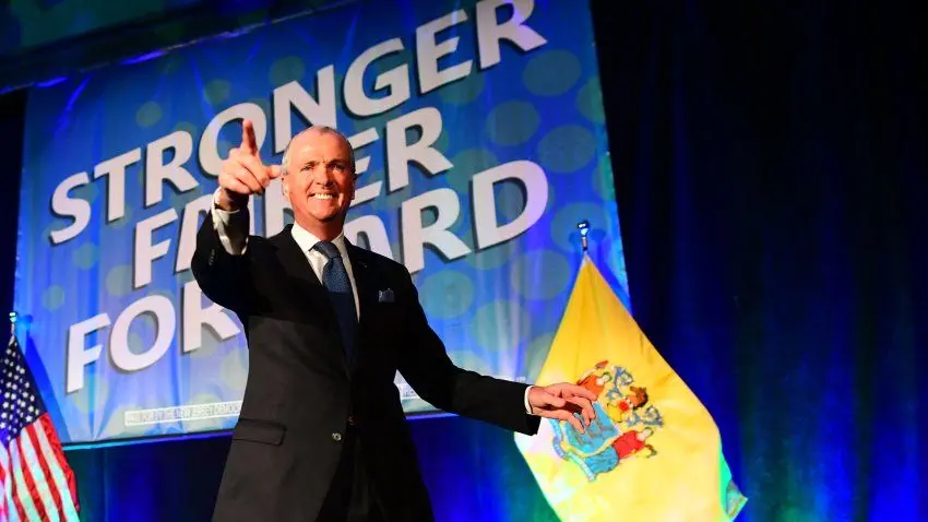 پیروزی تاریخی و ناپلئونی حامیان بایدن