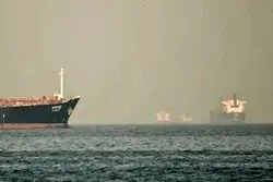  نیروی دریایی آمریکا در توقیف یک کشتی ایران شکست خورد/ این کشتی از دریای عمان عبور کرد و به ایران رسید