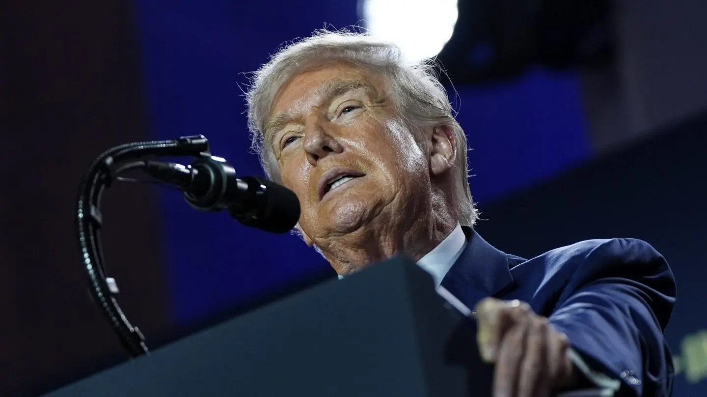 افزایش تنش بین واشنگتن – کاراکاس/ ترامپ: به یک قایق ونزوئلایی شلیک کردیم