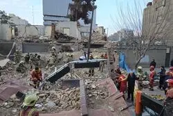 جزئیات ریزش ساختمان چهارطبقه در خیابان ایرانشهر / عملیات آواربرداری ادامه دارد