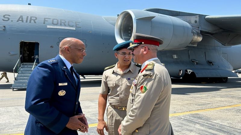 هشدار رئیس جمهور مصر به ژنرال ارشد ارتش آمریکا در مورد گشودن جبهه جنگ در لبنان