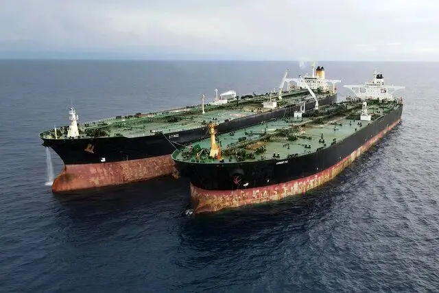 بلومبرگ خبر داد: حراج ابرنفتکش ایرانی در اندونزی