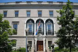 تعطیلی موقت سفارت هلند در تهران/ آلمان از شهروندان خود خواست ایران را ترک کنند