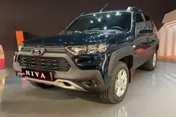 خودروهای روسی در راه ایران / متقاضیان از محصولات خودروسازی همسایه شمالی استقبال می کنند؟