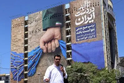 سیگنال‌های متناقض و فهرستی از گزینه‌های نامحبوبِ روی میز؛ ترامپ تن به مصالحه بزرگ می‌دهد؟