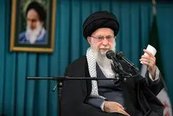 ببینید|  یک روحانی: آقامون رو زیر خرابه و بمباران ولش کردید، این یکی را نمی‌گذاریم! 