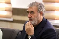 پیام روشن ایران به همسایگان خلیج فارس / امنیت واقعی در پناه ناوهای آمریکایی نیست / عزیزی: همراهی کنید یا در حاشیه تاریخ بمانید