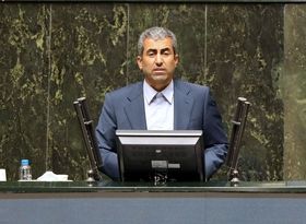 با سیاست‌های بانک مرکزی، التهابات بازار ارز بیشتر می‌شود