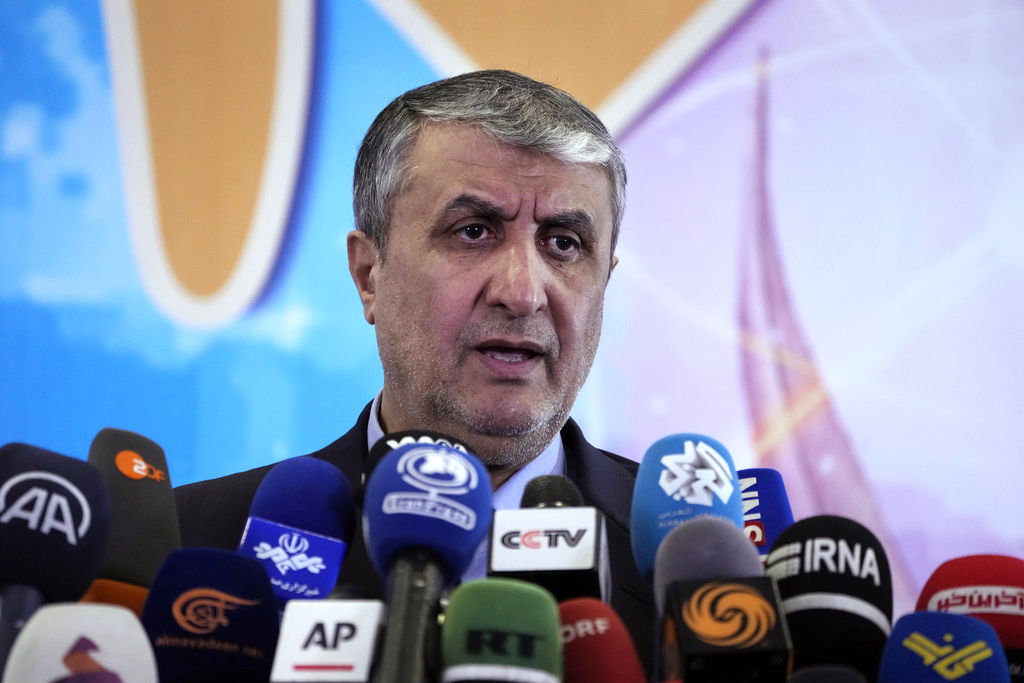 محمد اسلامی: سنگین‌ترین بمبی که‌ تا حالا در دنیا مورد استفاده قرار گرفته را به تأسیسات هسته‌ای ایران زدند