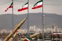 درخواست یک روحانی/ با موشک‌های ماهواره‌بر آمریکا را بزنید