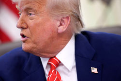 ترامپ: از اسرائیل به گونه‌ای حمایت می‌کنیم که تا به حال هیچ کس حمایت نکرده