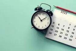 تقویم آذر ۱۴۰۴: مناسبت‌ها و تعطیلات مهم آخرین ماه پاییز